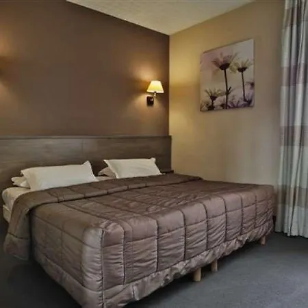 Brit Le Surcouf Hotel